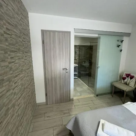 Kokolo Gasthuis Hvar Town