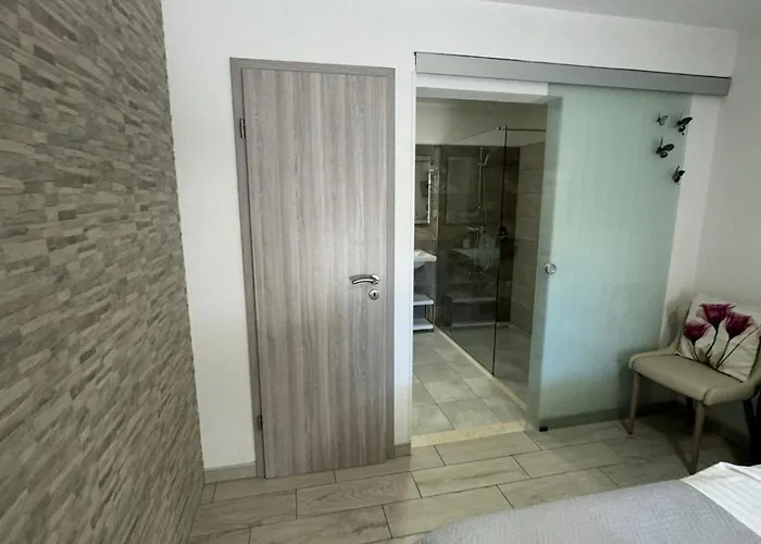 Kokolo Gostinjska kuća Hvar Town